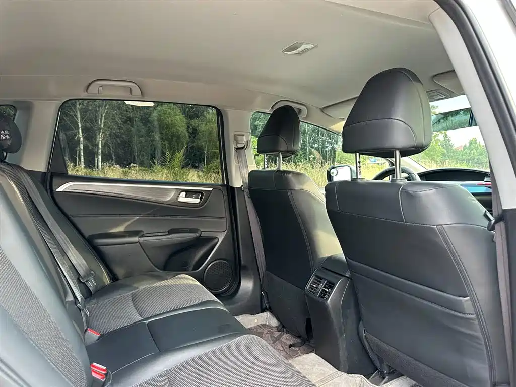 Honda Jade 2015 — фото 20