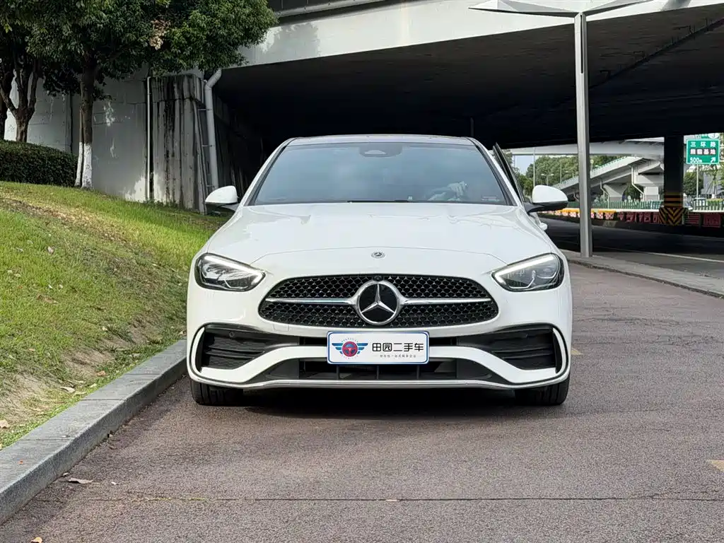 Mercedes-Benz C-Class 2025 — фото 2