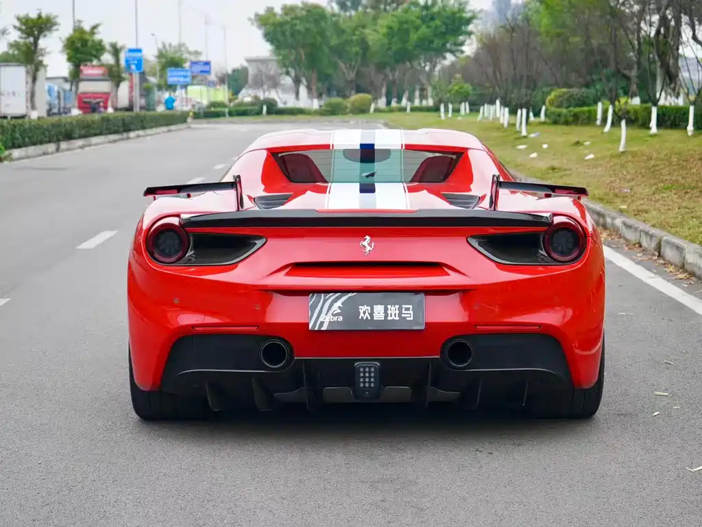 Ferrari 488 2017 — фото 6
