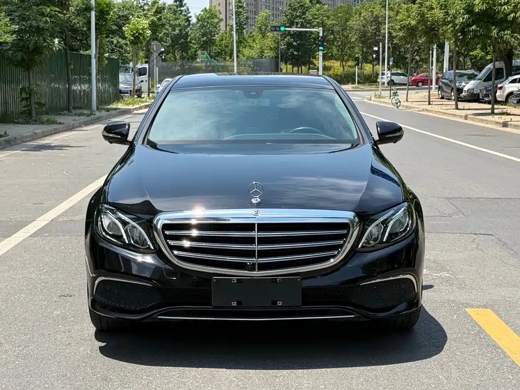 Mercedes-Benz E-Class 2020 — фото 2