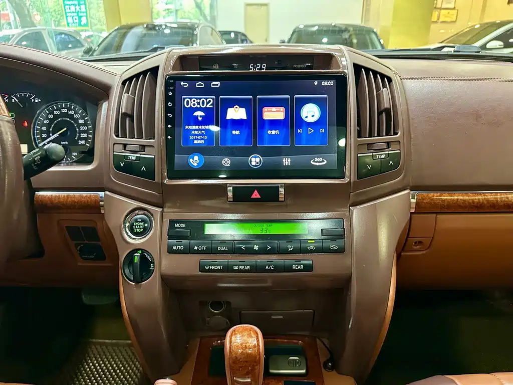 Toyota Land Cruiser 2014 — фото 14