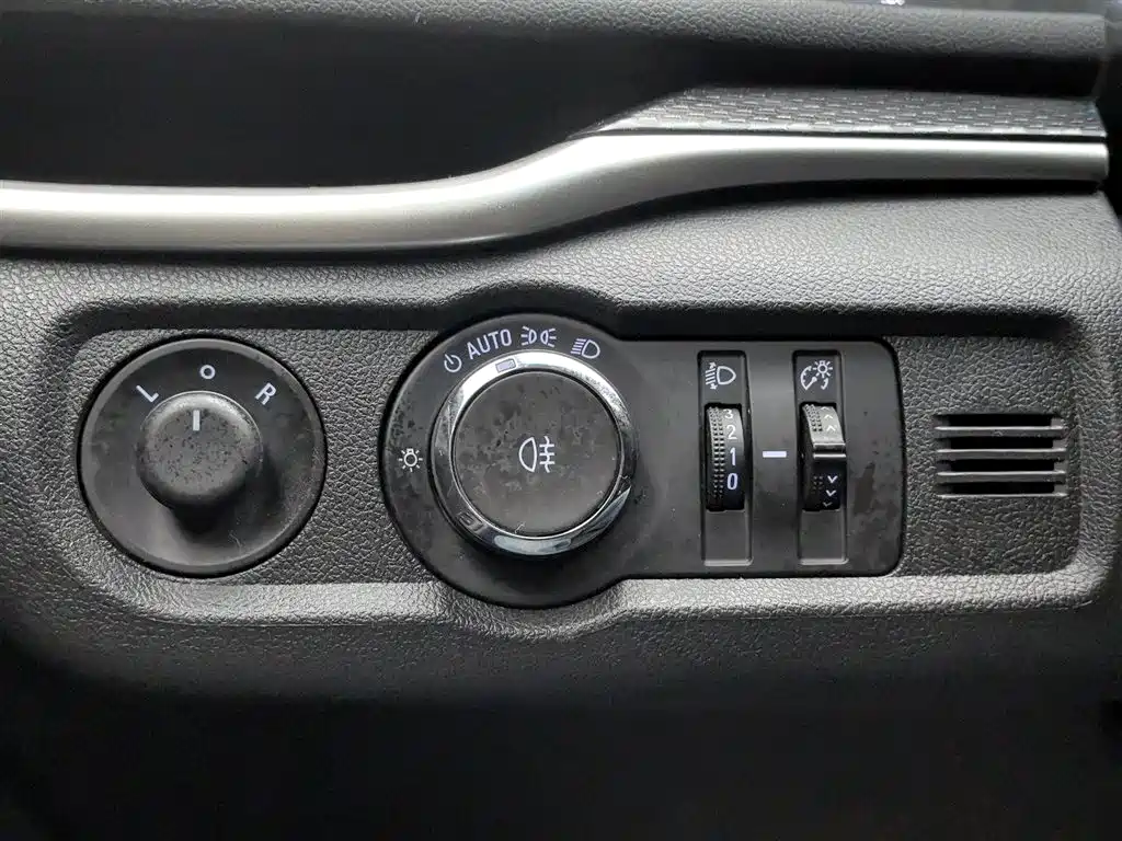 Buick Excelle 2020 — фото 21