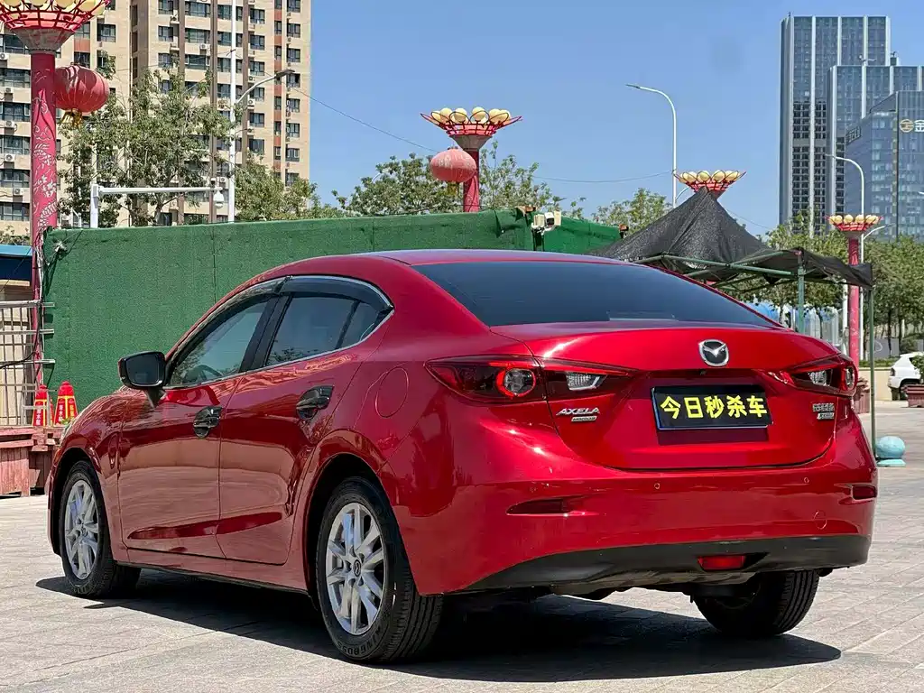 Mazda 3 Axela 2018 — фото 7