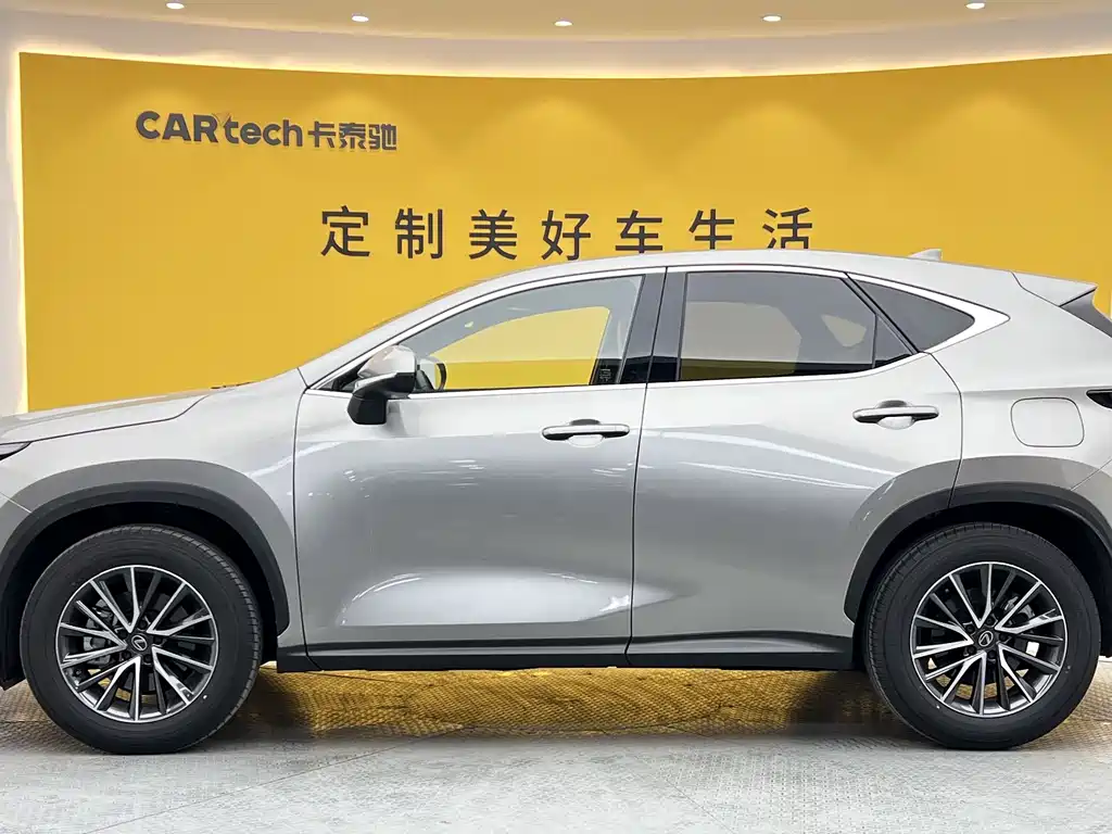 Lexus NX 2025 — фото 29