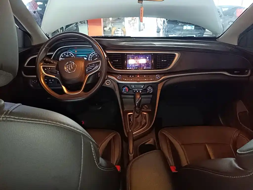 Buick Excelle 2022 — фото 10