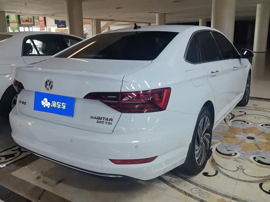 Volkswagen Sagitar 2022