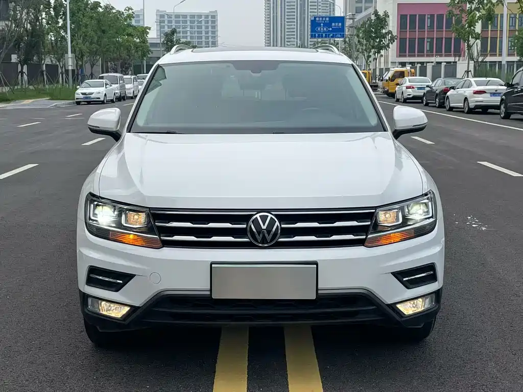 Volkswagen Tiguan L 2021