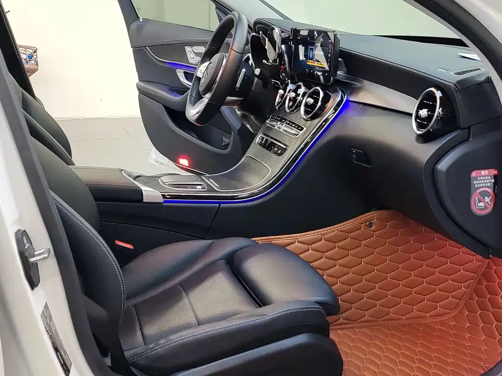 Mercedes-Benz C-Class 2020 — фото 14