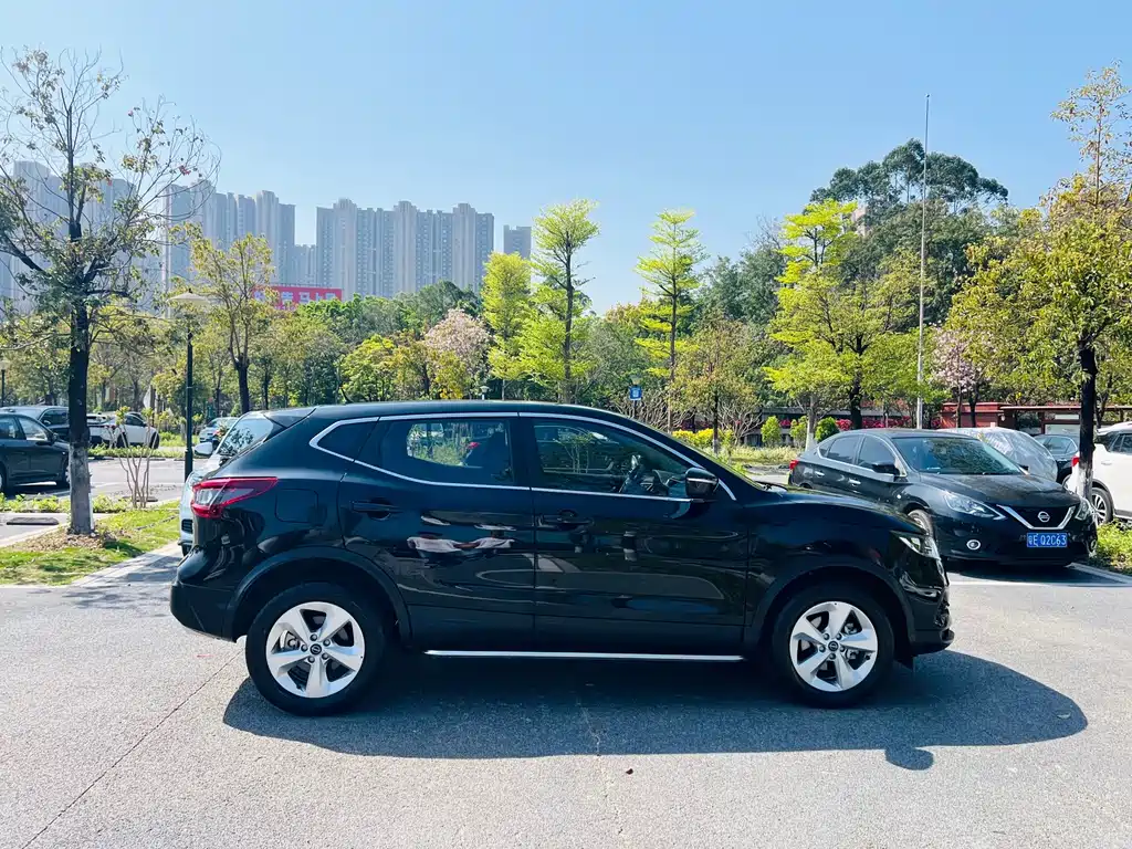 Nissan Qashqai 2023 — фото 8