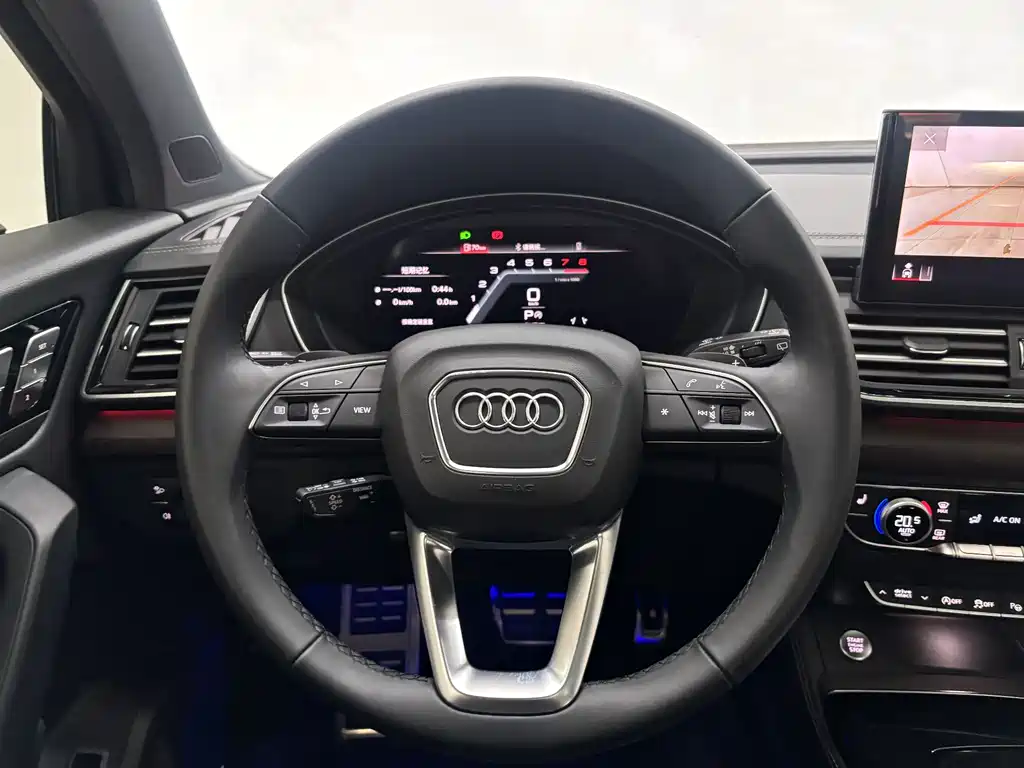 Audi Q5L 2025 — фото 17