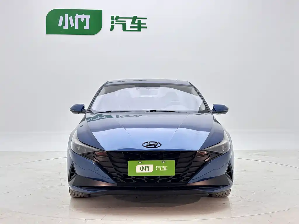Hyundai Elantra 2022 — фото 3
