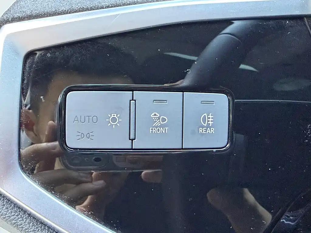 Audi Q3 2023 — фото 12