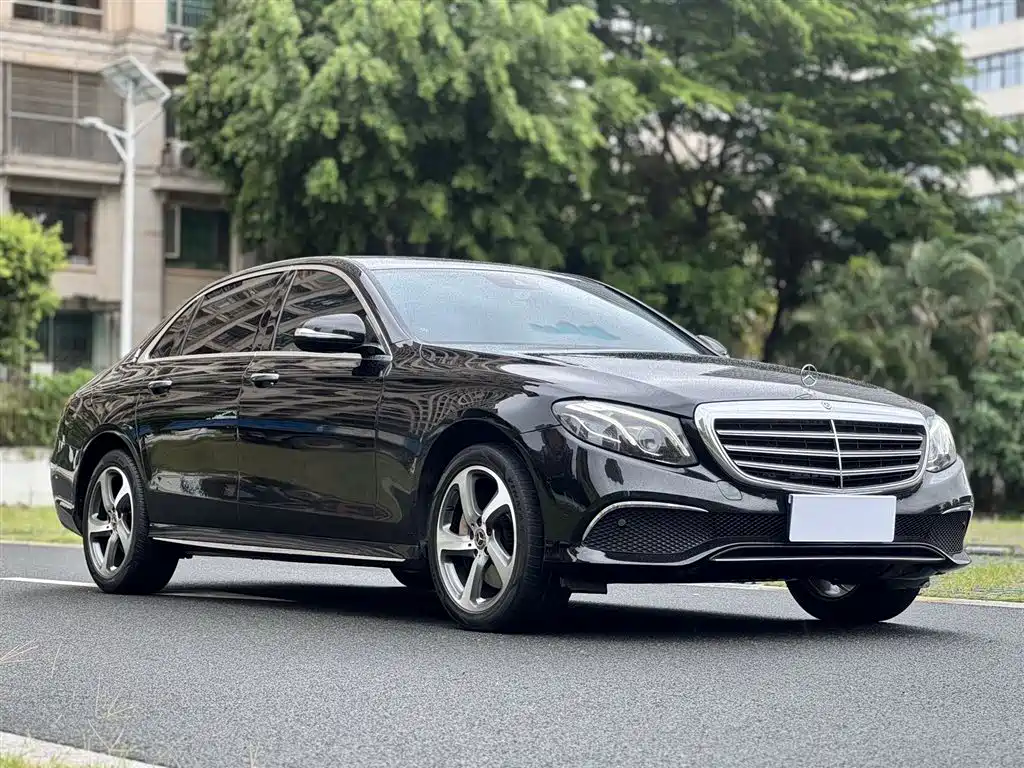 Mercedes-Benz E-Class 2017 — фото 3