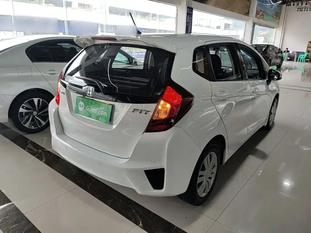 Honda Fit 2017 — фото 7
