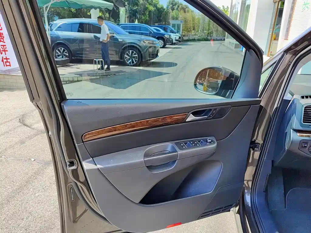 Volkswagen Sharan 2015 — фото 6