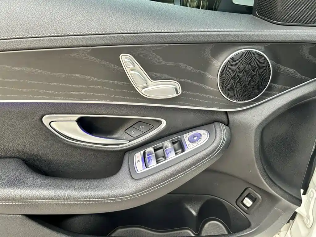 Mercedes-Benz C-Class 2021 — фото 18