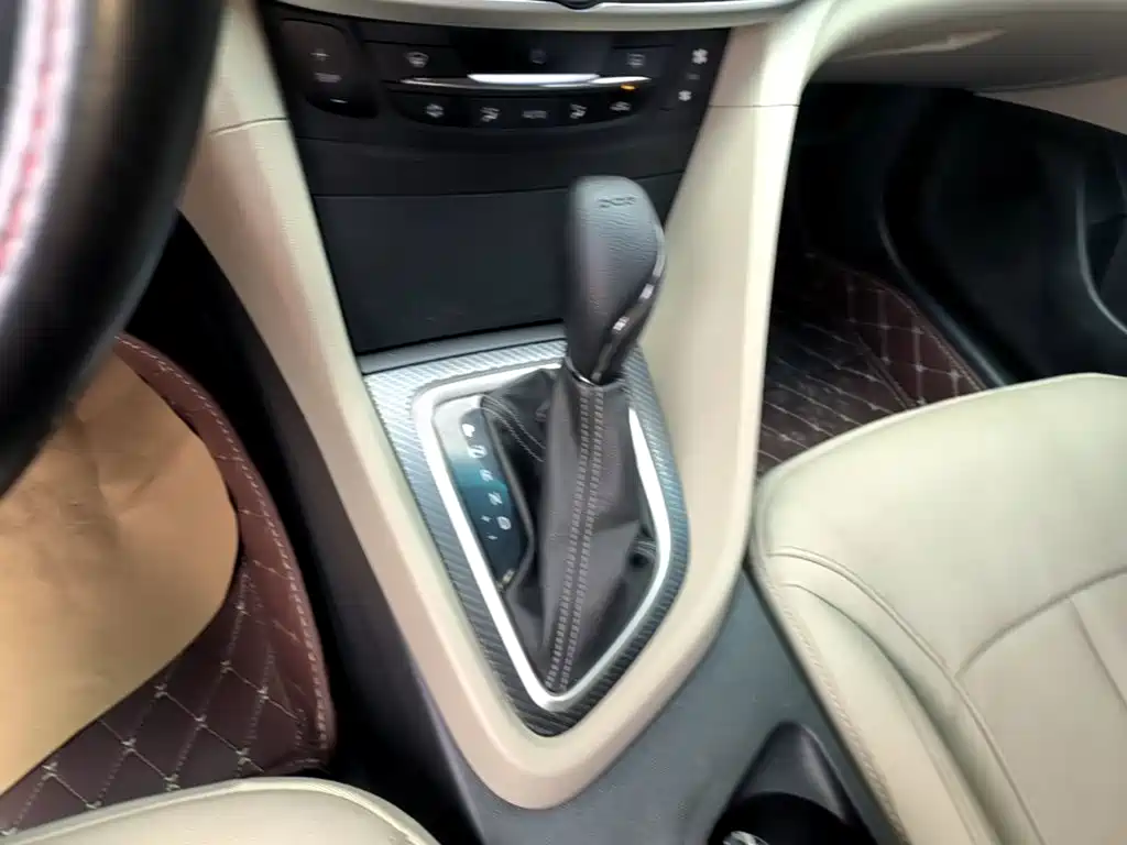 Buick Excelle 2019 — фото 14