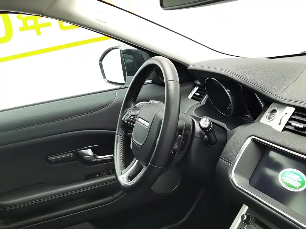 Land Rover Range Rover Evoque 2018 — фото 22