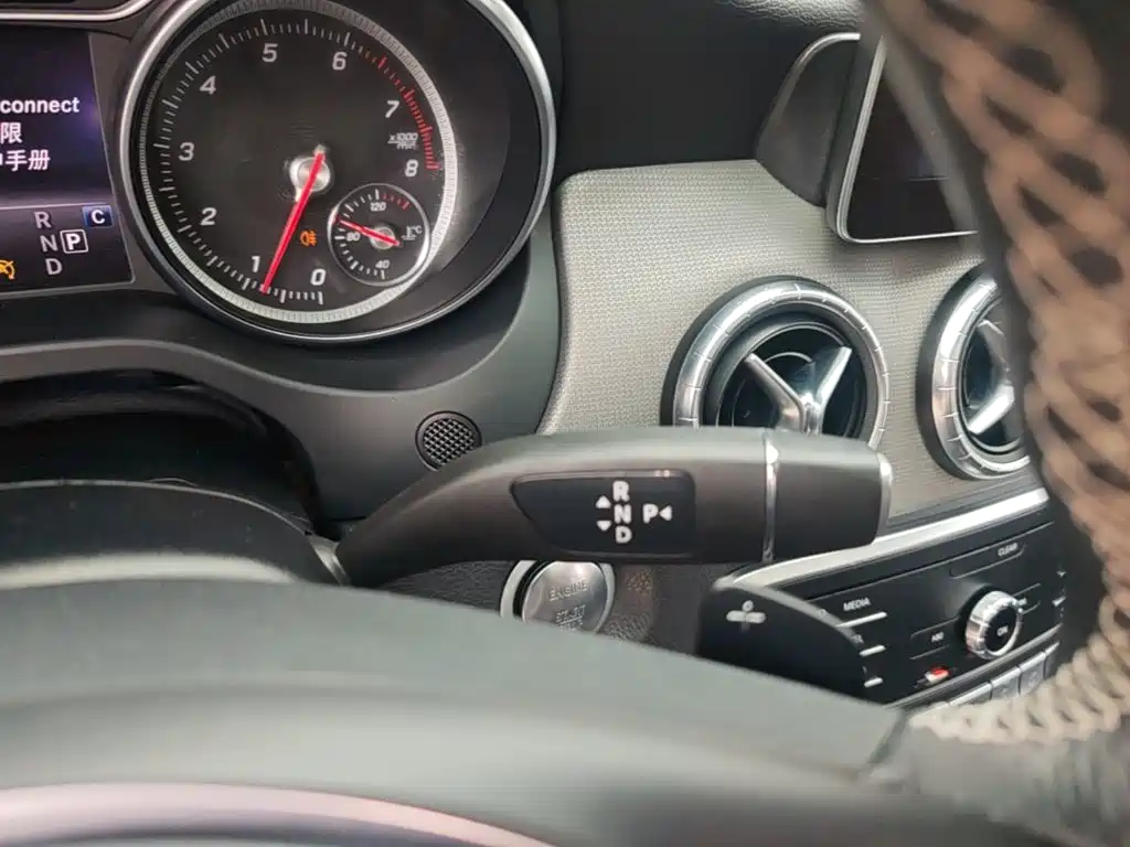 Mercedes-Benz CLA 2018 — фото 14