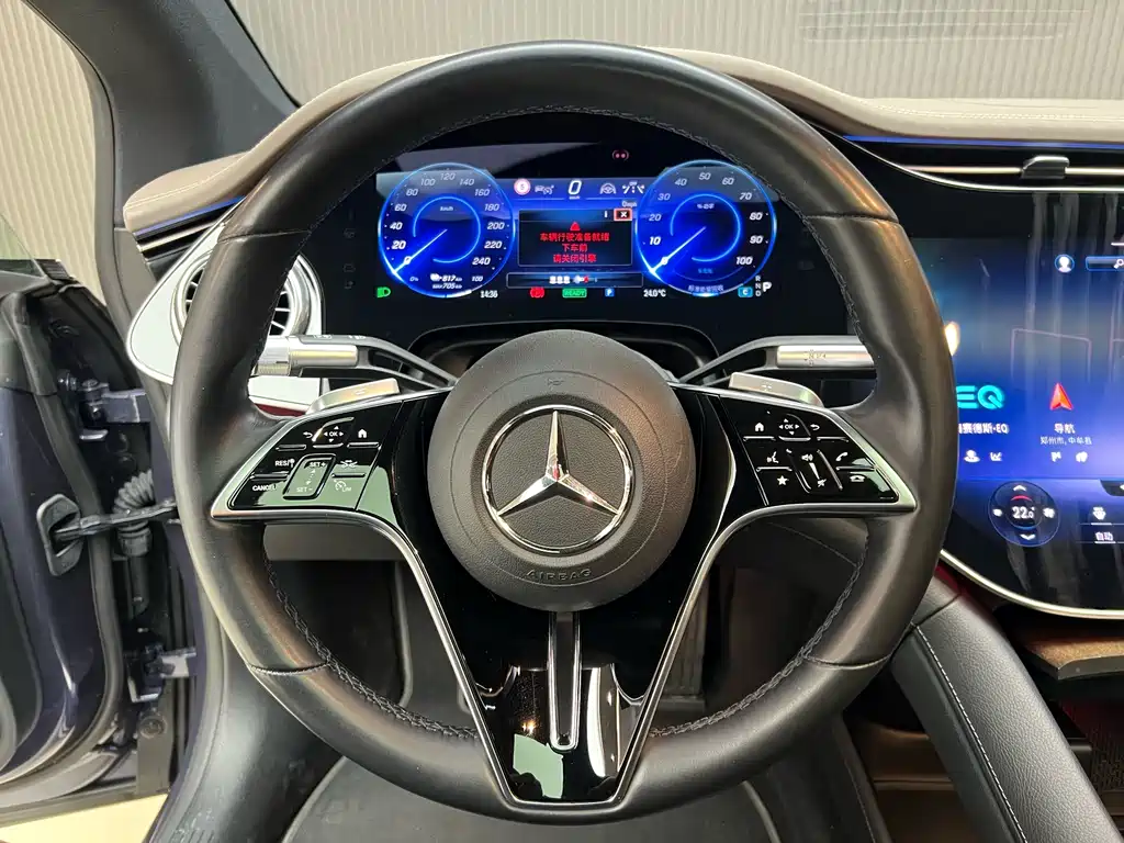 Mercedes-Benz EQS 2024 — фото 6