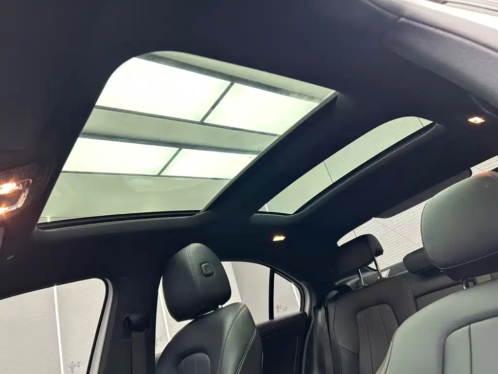Mercedes-Benz A-Class 2022 — фото 16