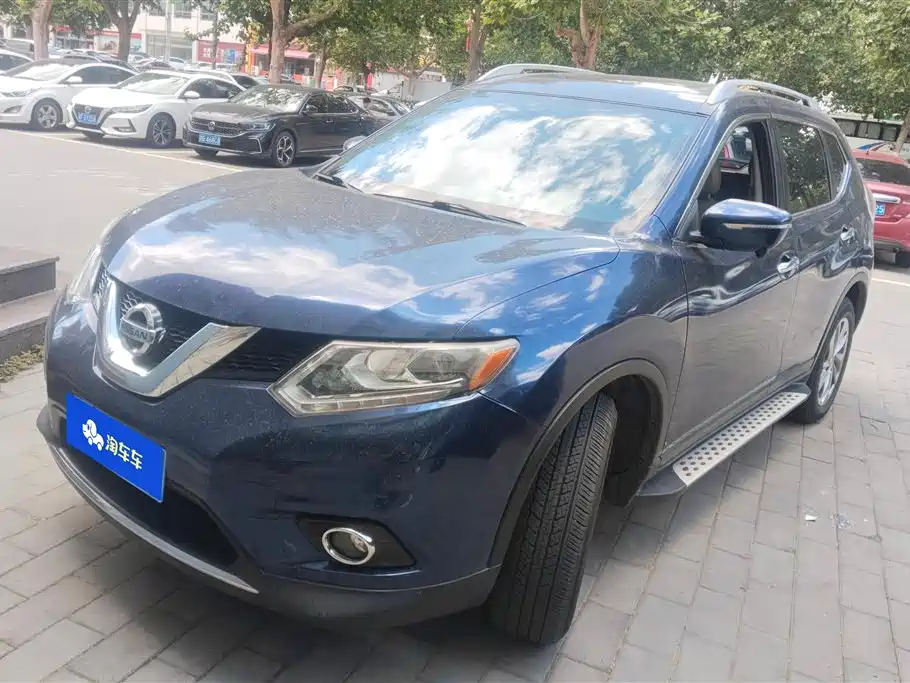 Nissan X-Trail 2015 — фото 1