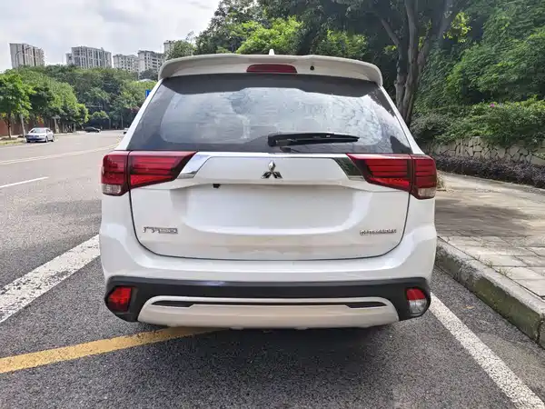 Mitsubishi Outlander 2019