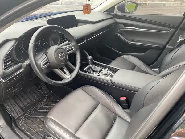 Mazda 3 Axela 2021
