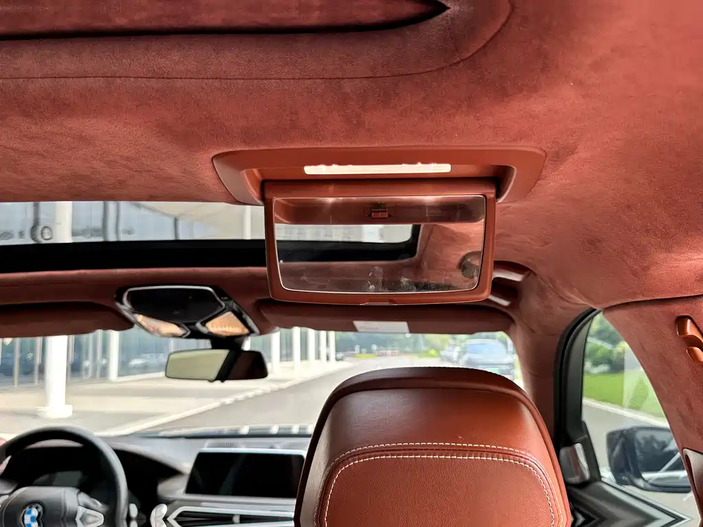 BMW 7 Series 2020 — фото 11