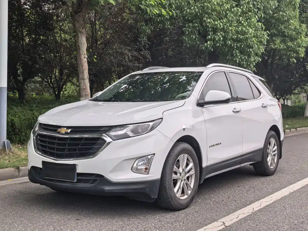 Chevrolet Equinox 2019 — фото 1