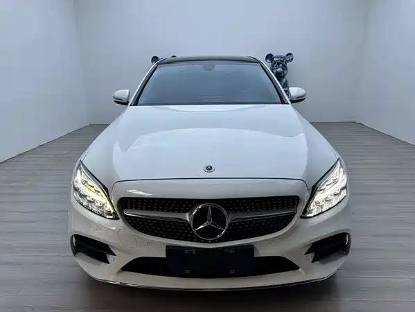 Mercedes-Benz C-Class 2022