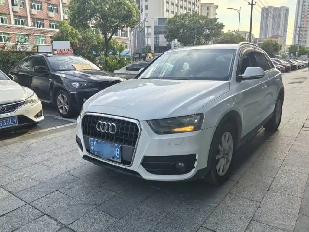Audi Q3 2015