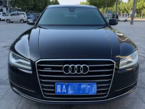 Audi A8 2014