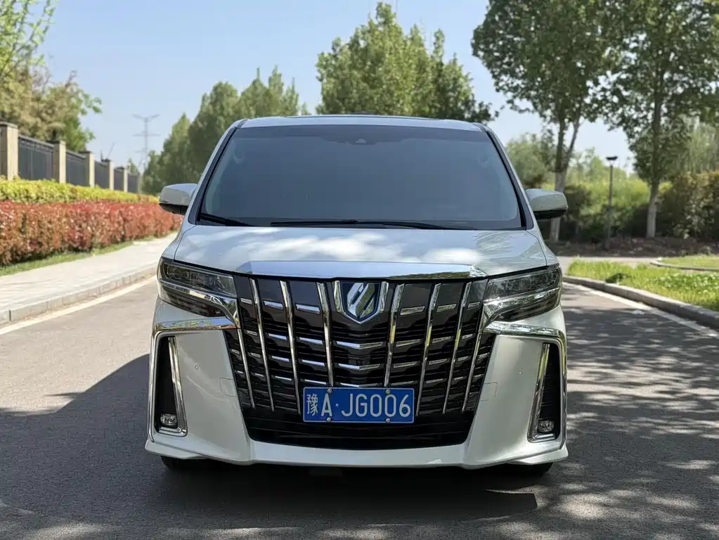 Toyota Alphard 2020 — фото 2