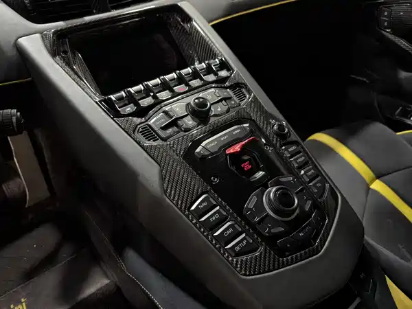 Lamborghini Aventador 2012