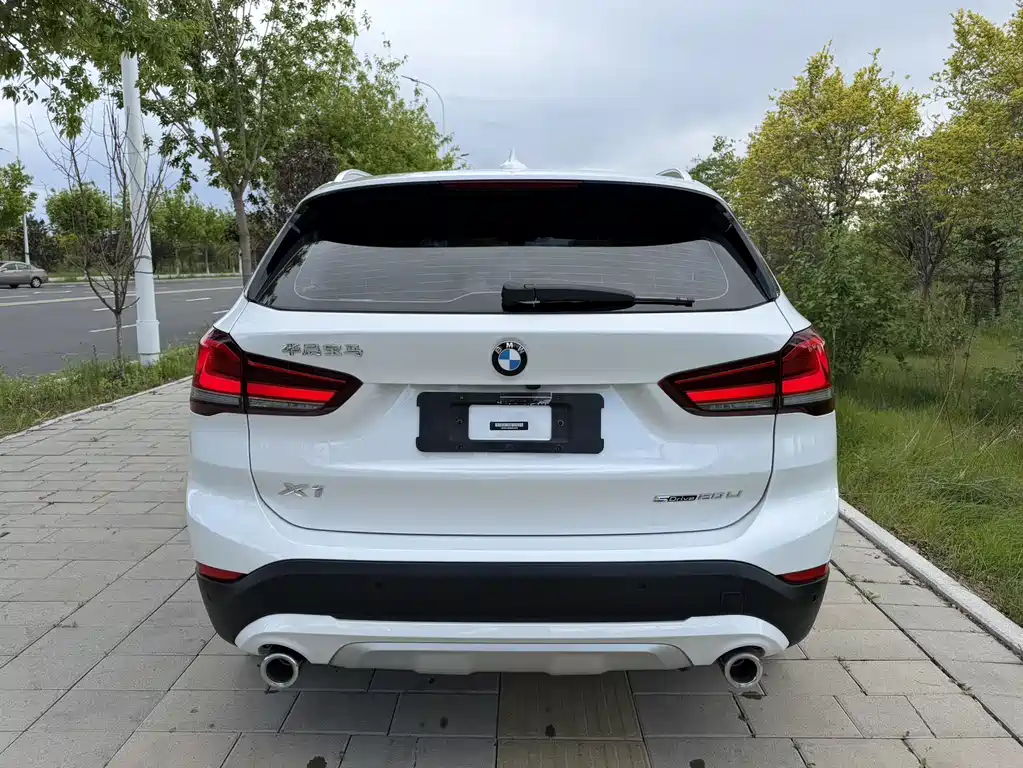 BMW X1 2022 — фото 8