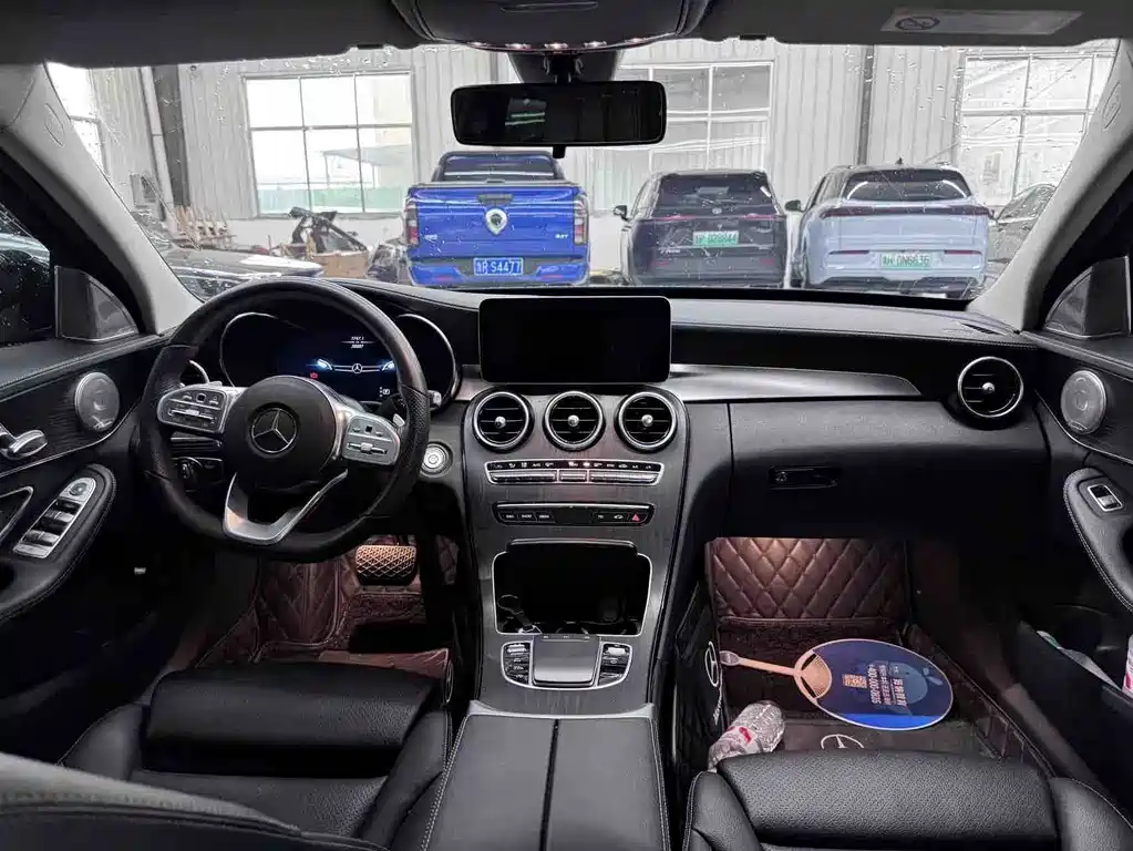 Mercedes-Benz C-Class 2022 — фото 9