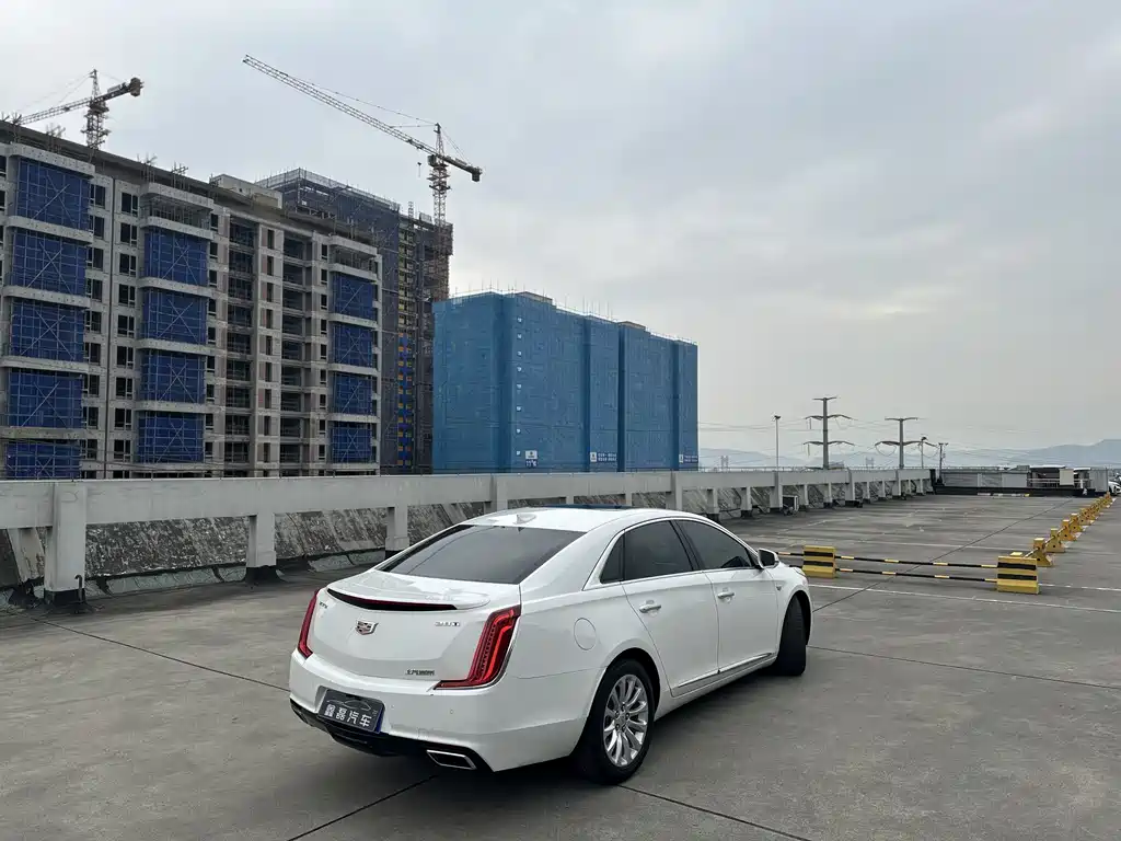 Cadillac XTS 2019 — фото 10