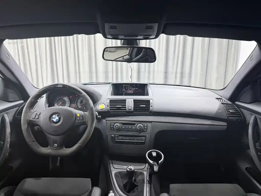 BMW 1 Series M 2013 — фото 9