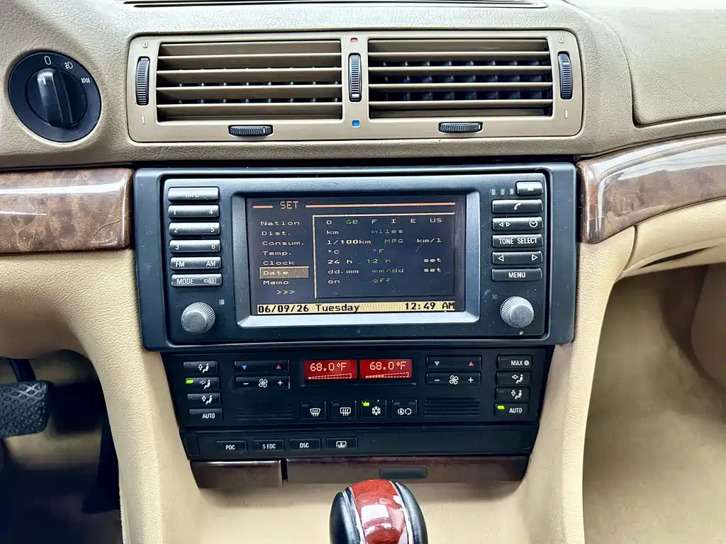 BMW 7 Series 2001 — фото 11