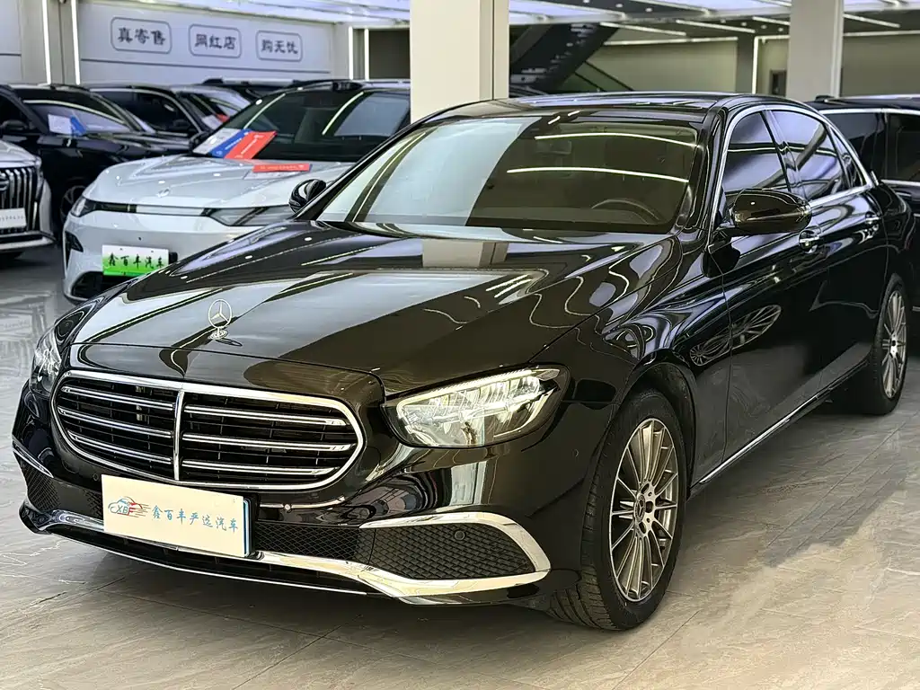 Mercedes-Benz E-Class 2021
