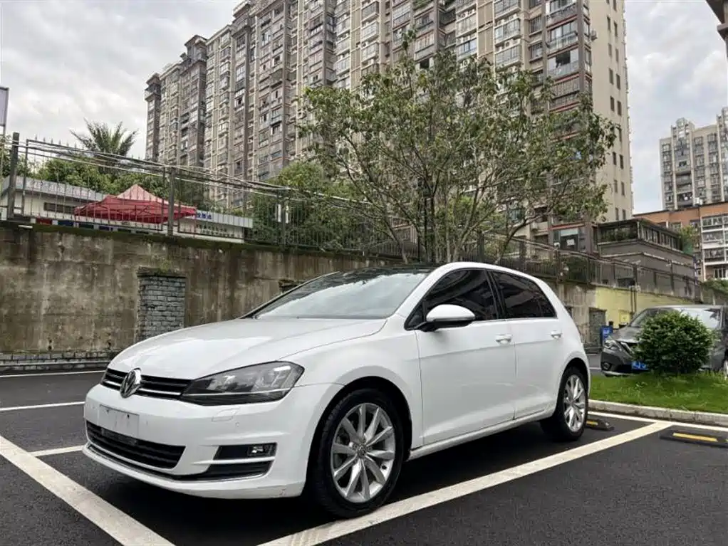 Volkswagen Golf 2015 — фото 1