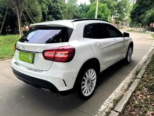 Mercedes-Benz GLA 2018