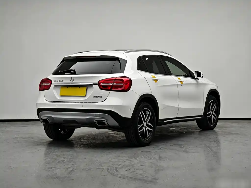 Mercedes-Benz GLA 2016 — фото 16