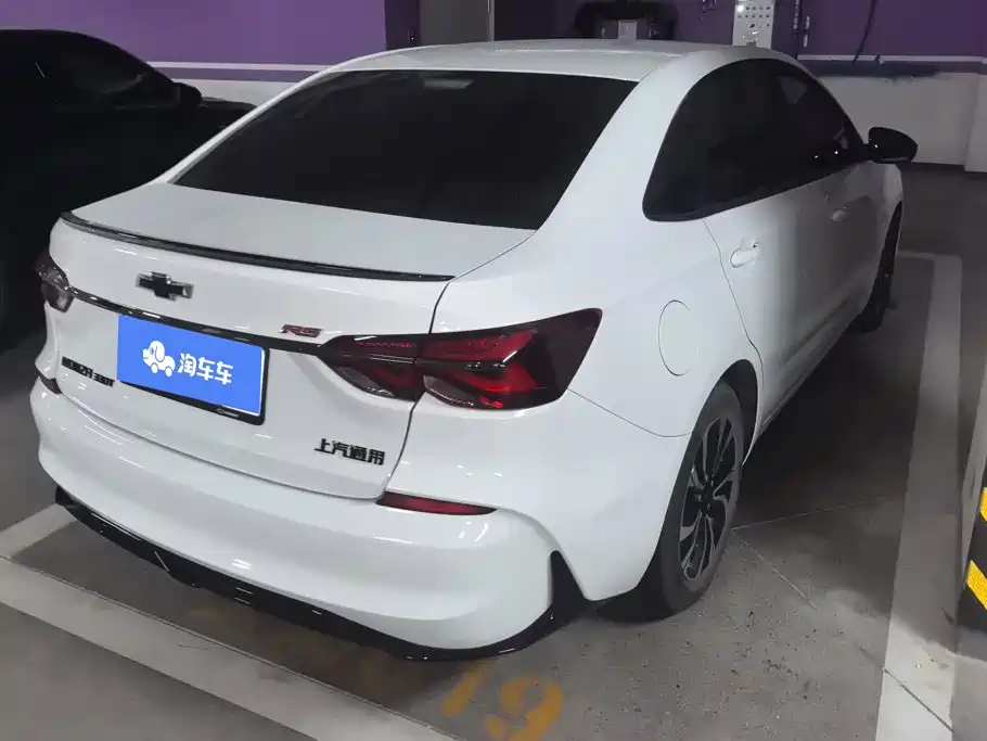 Chevrolet Cruze 2021