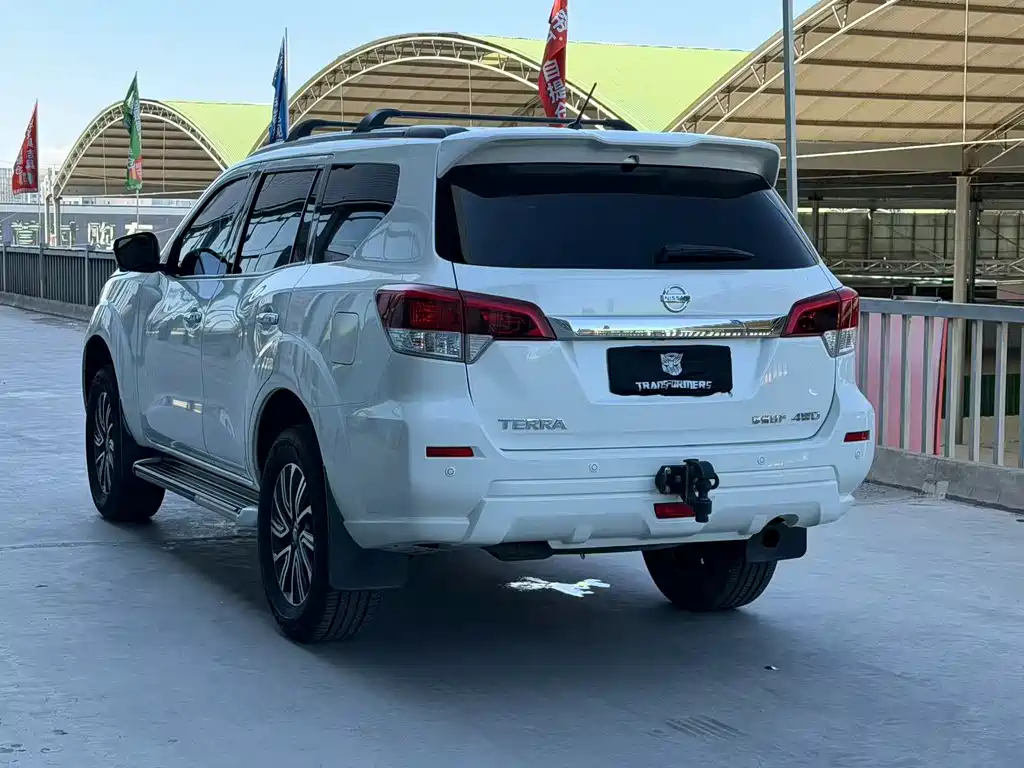 Nissan Terra 2019