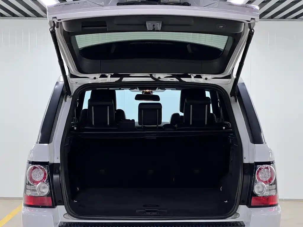 Land Rover Sport 2013 — фото 16