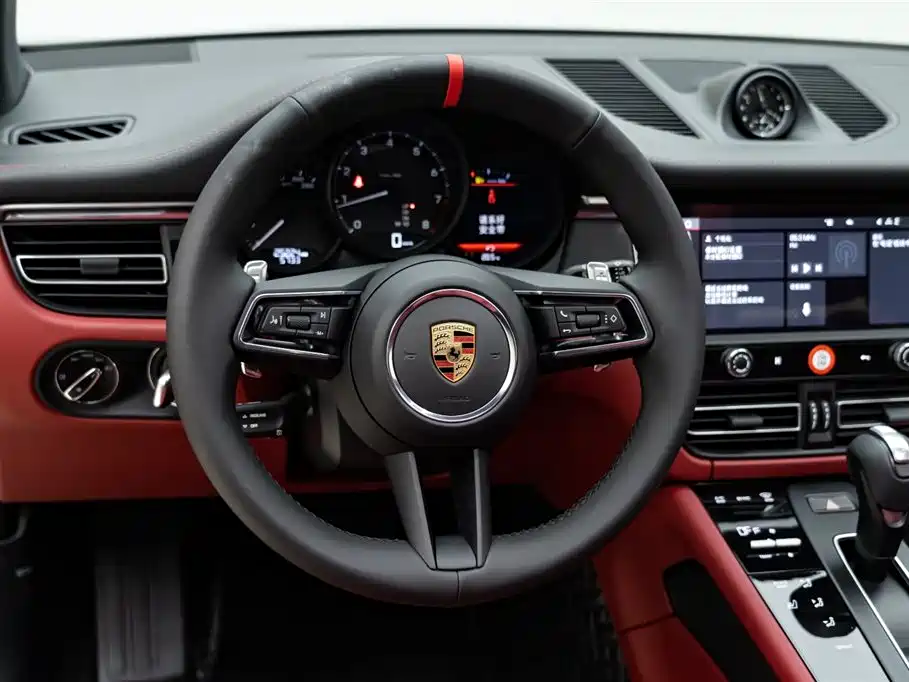 Porsche Macan 2022 — фото 11