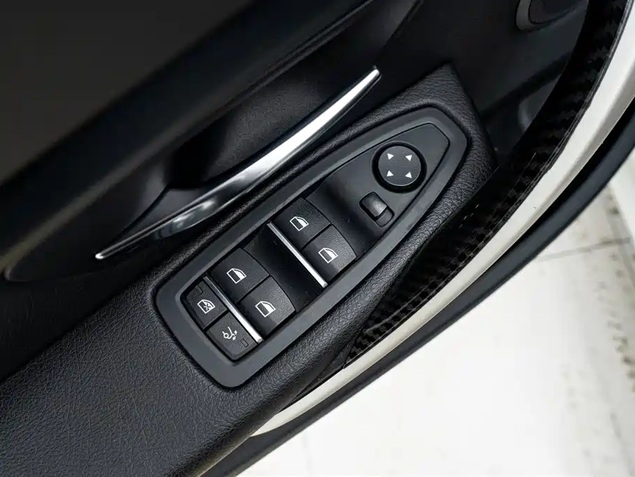 BMW 3 Series GT 2017 — фото 24