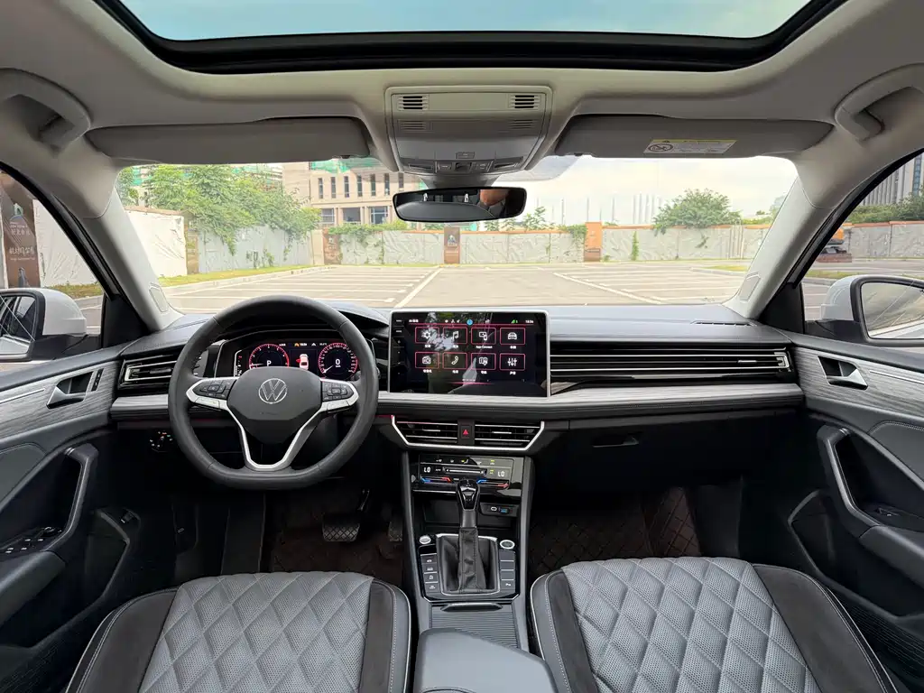 Volkswagen Sagitar 2023